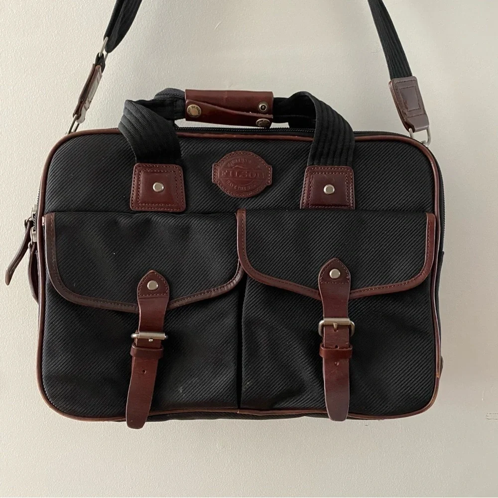C.C. Filson Seattle Black Brown Leather Passage Saddlebag Briefcase Carrying Bag